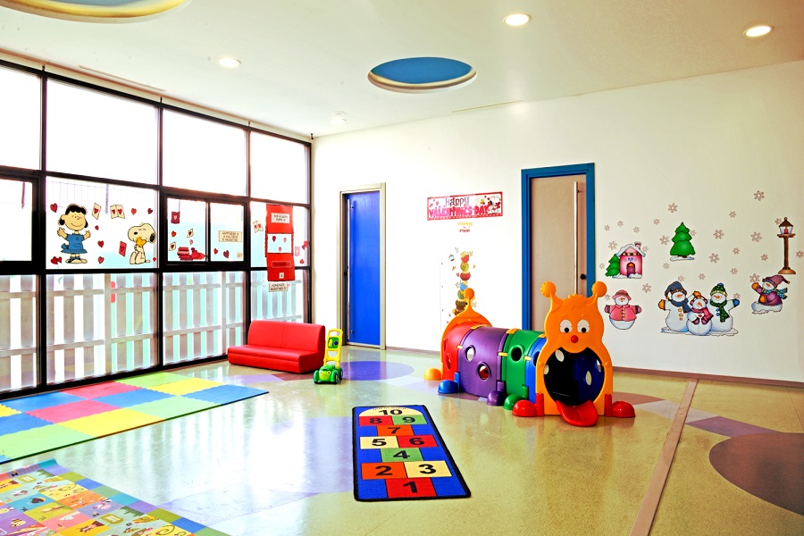 إصدار اللائحة التنفيذية لقانون دور الحضانة الخاصة